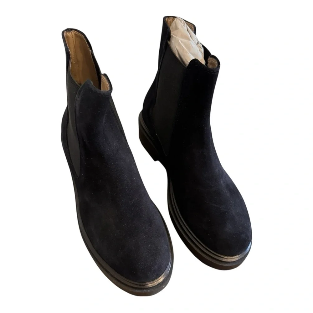 Italeau Waterproof Suede Chelsea Boot NIB